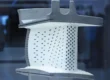 Segment d’aube de turbine présentant un réseau de micro-perforations réalisées pour le refroidissement de la pièce.